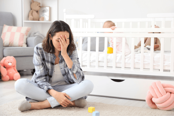 Depresioni Postpartum: simptomat dhe sa zgjat?